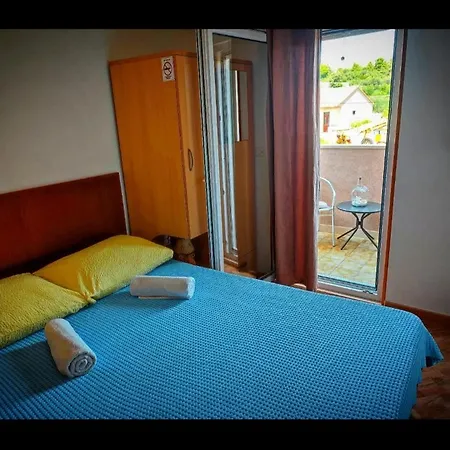 Manora Appartement Sućuraj