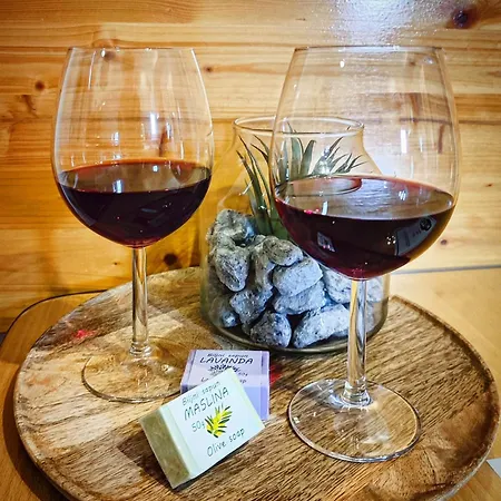 アパート Manora *